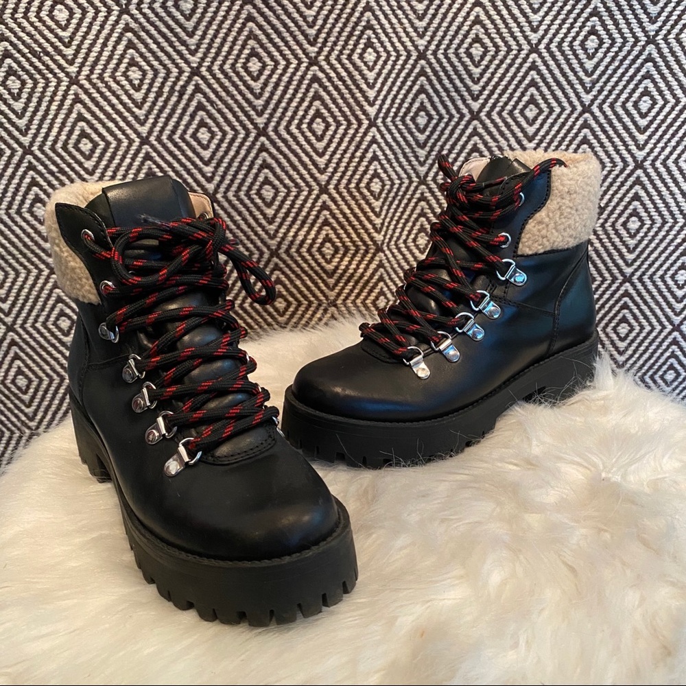Steve Madden Booties / Size 6